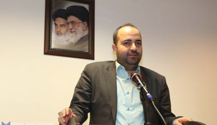 معاون آموزشی و تحصیلات تکمیلی دانشگاه علوم پزشکی آزاد اسلامی تهران، با شرکت در جمع صمیمی دانشجویان روانشناسی در روز روانشناس