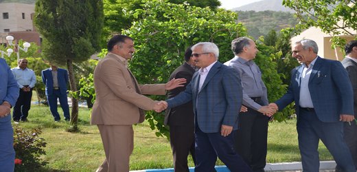 اولین روز کاری سرپرست دانشگاه علوم پزشکی کهگیلویه و بویراحمد با زیارت شهدای گمنام آغاز شد؛ عهدمان با شهدا همیشگی و ناشکستنی است+تصاویر