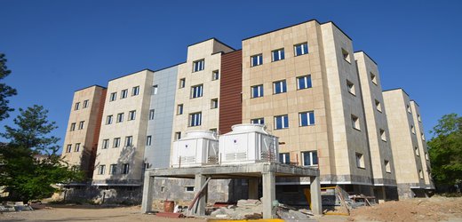 گزارش تصویری از بازدید سرپرست دانشگاه علوم پزشکی یاسوج از پروژه های در حال ساخت این دانشگاه