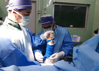 در ۴ ماه گذشته؛
۱۲۰ عمل جراحی ارتوپدی موفقیت‌آمیز در بیمارستان زینبیه (س) انجام شد
