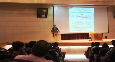 نخستین همایش ادبی الف شعر ویژه بزرگداشت سوم و چهارم خرداد در واحد دزفول برگزار شد.