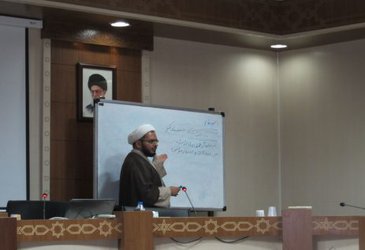 برگزاری کارگاه آموزشی موضوع یابی عنوان پایان نامه اختصاصی گرایش تاریخ تمدن