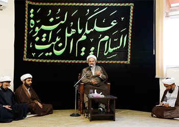 برگزاری مراسم سوگواری شهادت حضرت امام جعفر صادق (ع) در دانشگاه علوم پزشکی بوشهر/گزارش تصویری