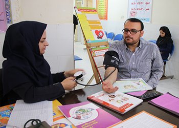 رئیس شبکه بهداشت و درمان شهرستان عسلویه:
ارتقای سواد سلامت راهی به سوی تضمین سلامت جامعه است