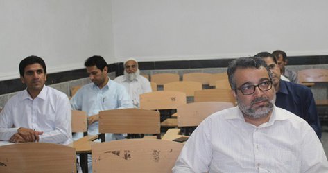 برگزاری آزمون کارگاه تفسیر سوره مبارکه حشر، ویژه استادان و کارکنان دانشگاه آزاد اسلامی سراوان