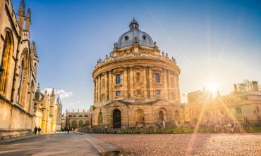 British Academy honours seven Oxford academics