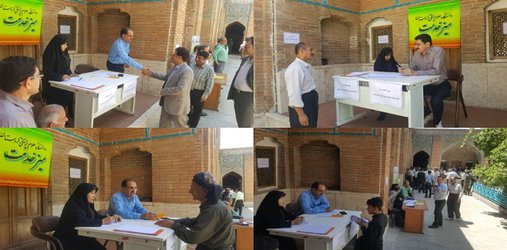 برپایی میزخدمت دانشگاه در نماز جمعه سنندج