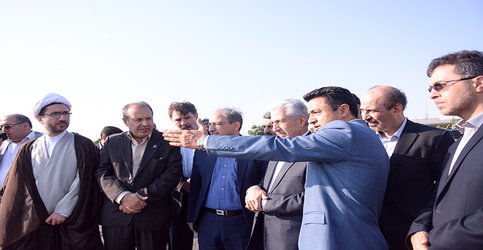 بازدید وزیر علوم از بخش های مختلف دانشگاه تبریز