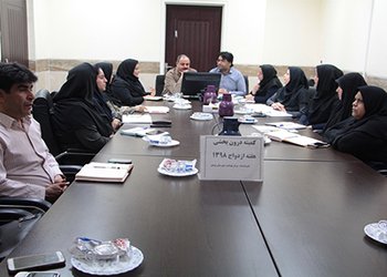 رییس مرکز بهداشت شهرستان بوشهر:
فرهنگ‌سازی ازدواج آسان توسط دستگاه‌های اجرایی و انجمن‌های مرم نهاد ضروری است
