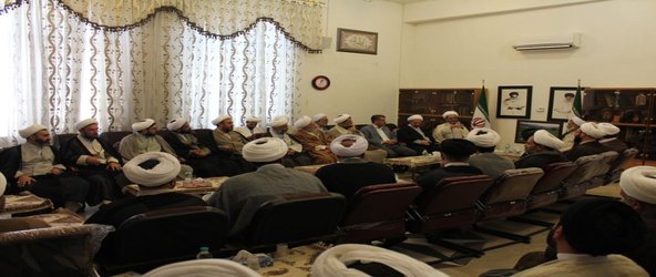 دیدار شرکت کنندگان در دوره فقه اسلامی با امام جمعه شهرکرد