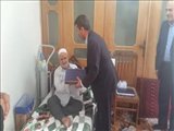 هدیه مدیرکل فرهنگ و ارشاد اسلامی استان با دستان استاد کریمی مراغه ای تقدیم رئیس دانشکده شد