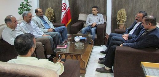 دیدار دکتر غفاری و همکاران موسسه اصلاح و تهیه نهال و بذر با رئیس مرکز تحقیقات و آموزش کشاورزی و منابع طبیعی مازندران