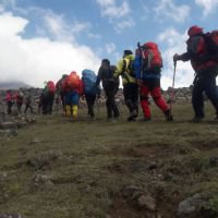 صعود کارمند دانشگاه علوم پزشکی فسا به قله ۵۱۳۷ متری آرارات در کشور ترکیه