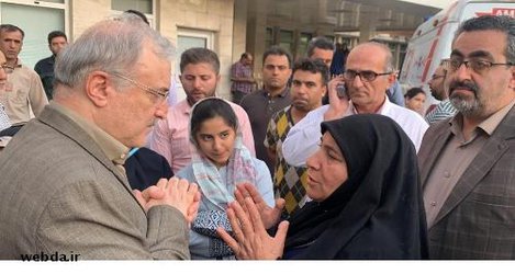 وزیر بهداشت از دو بیمارستان فیروزآبادی و امام حسین (ع) تهران به صورت سرزده بازدید کرد
