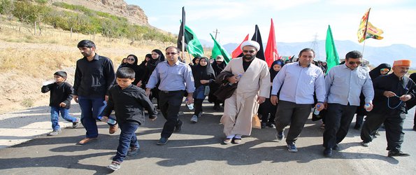 برگزاری پیاده روی باشکوه جاماندگان اربعین حسینی ویژه دانشجویان دانشگاههای لرستان