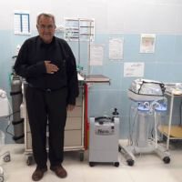 اهداء دستگاه اکسیژن ساز توسط نیک اندیش  زاهدشهری به مرکز بهداشتی- درمانی امام سجاد(ع)