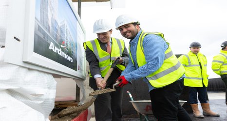 Topping out ceremony marks milestone for construction of Kemp Porter Building
