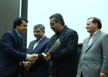 در بین دانشگاه های علوم پزشکی کشور؛
روابط عمومی دانشگاه علوم پزشکی بوشهر مقام سوم را کسب کرد