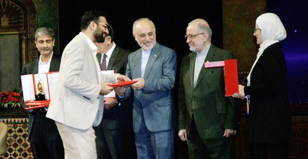 نشان عالی علم و فناوری جهان اسلام به پژوهشگر دانشگاه تهران اعطا شد
