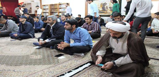 به مناسبت هفته قرآن، کرسی تلاوت در دانشگاه صنعتی ارومیه برگزار شد