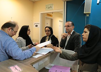 با حضور تیم اعتبار بخشی وزارت بهداشت در بوشهر؛
دانشکده پزشکی دانشگاه علوم پزشکی ارزیابی شد/ گزارش تصویری