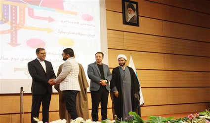 تجلیل از  ۱۶۴ دانشجوی ممتاز علمی، سیاسی و فرهنگی دانشگاه آزاد اسلامی شهرکرد