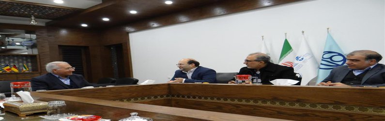 رئیس دانشگاه آزاد اسلامی استان اصفهان عنوان کرد؛ آمادگی دانشگاه آزاد اسلامی برای توسعه خدمات هوشمند شهری - ۱۳۹۸/۱۰/۰۸