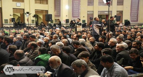 برگزاری مراسم باشکوه سومین روز شهادت سپهبد حاج‌قاسم سلیمانی در مسجد بزرگ دانشگاه