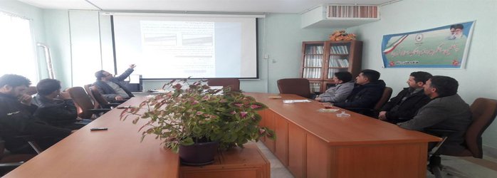 برگزاری دوره آموزش بهره برداران با عنوان "آشنایی با سیستم آبیاری تیپ" در مرکز جهاد کشاورزی شهرستان خنداب