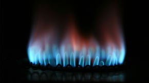 Taking a cue from plants, new chemical approach converts carbon dioxide to valuable fuel