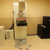 کاربرد ماموگرافی برای تشخیص تومورها و انواع سرطان های سینه در زنان