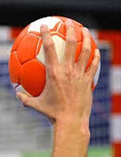 قهرمانی تیم هندبال دانشجویان دختر دانشگاه شهرکرد در مسابقات دانشگاه های  منطقه ۶ کشور