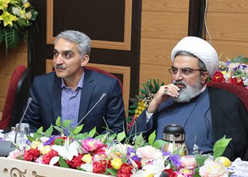 مسئول دفاتر نهاد نمایندگی مقام معظم رهبری در دانشگاه‌های استان بوشهر:
مسئولین باروحیه جهادی برای رفع مشکلات مردم تلاش کنند
