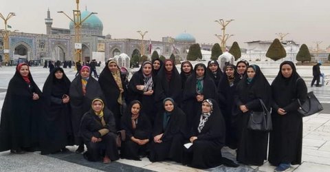 اعزام بیش از ۴۰ دانشجوی منتخب شاهد و ایثارگر دانشگاه آزاد نجف‌آباد به مشهد