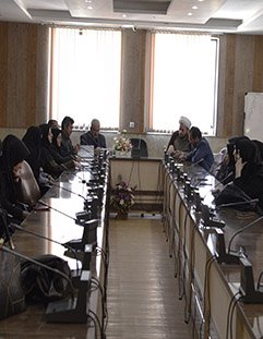 برگزاری نشست پرسش و پاسخ پیرامون مسائل و ابهامات حقوقی بانوان عضو هیات علمی و کارکنان دانشگاه شهرکرد