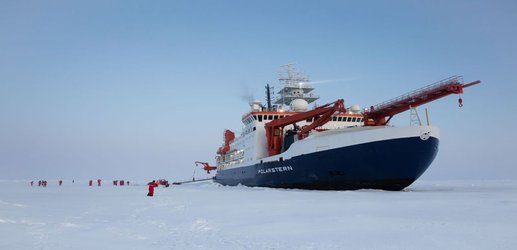Coronavirus crisis hits ice-locked Arctic research expedition