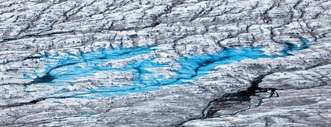 A simple mathematical rule shapes the behaviour of Arctic ponds