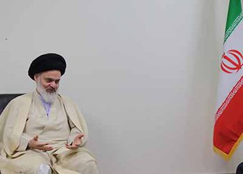 در تماس تلفنی؛
قدردانی نماینده مردم استان بوشهر در مجلس خبرگان رهبری از اقدامات حوزه سلامت برای مقابله با کرونا
