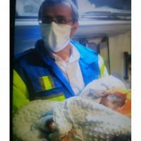 تولد نوزاد عجول در آمبولانس در ساعت۴ بامداد با تلاش تکنسینهای اورژانس پایگاه پلیس راه فسا