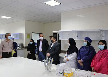 رییس دانشگاه علوم پزشکی بوشهر:
جامعه قدردان تلاش کارشناسان و کارکنان آزمایشگاه‌ها است