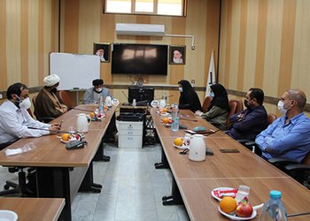 معاون دفتر نهاد نمایندگی مقام معظم رهبری دانشگاه علوم پزشکی بوشهر:
فرهنگ‌سازی و تنویر افکار عمومی از عوامل موثر در ایجاد آرامش خانواده‌هاست