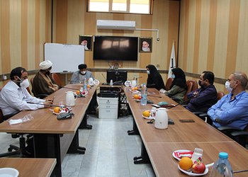 معاون دفتر نهاد نمایندگی مقام معظم رهبری دانشگاه علوم پزشکی بوشهر:
فرهنگ‌سازی و تنویر افکار عمومی از عوامل موثر در ایجاد آرامش خانواده‌هاست
