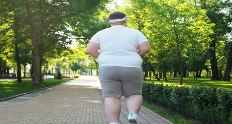 Being male or overweight can lead to more serious COVID-19 hospital admissions