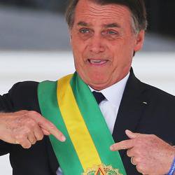 Bolsonaro’s attitude to coronavirus increases ‘risky behaviour’ in Brazil