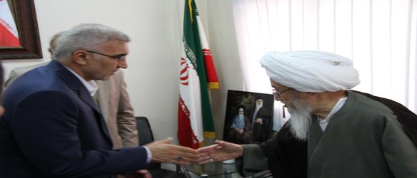 دیدار رئیس و اعضای هیات رئیسه واحد ساری با نماینده ولی فقیه در استان مازندران