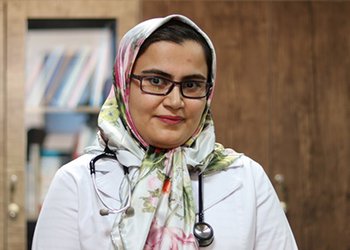 متخصص زنان و زایمان بیمارستان امام خمینی (ره) کنگان:
خانم‌های باردار در ایام کرونایی نیاز به مراقبت بیشتر دارند