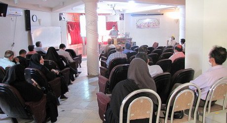 برگزاری دوره آموزشی "روش های کاربرد تکنولوژی در توسعه کشاورزی" برای کارشناسان جهاد کشاورزی استان کرمان