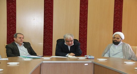 نشست اعضای هیأت علمی دانشکده ادبیات و علوم انسانی با سرپرست دانشگاه