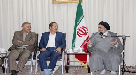 نماینده ولی فقیه در دیدار با دانشگاهیان کردستان: حمایت جامعه دانشگاهی از تولید ملی و کالای ایرانی در تدبیر علمی برای کیفی‌سازی محصول نهفته است