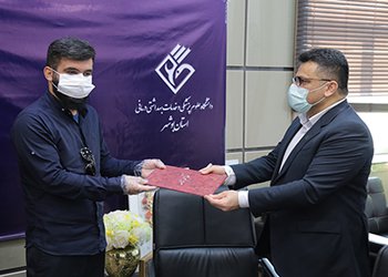 با حضور رئیس دانشگاه علوم پزشکی بوشهر و خیر حوزه سلامت؛
تفاهم‌نامه پروژه خیر ساز در شهر کاکی شهرستان دشتی امضا شد/ گزارش تصویری